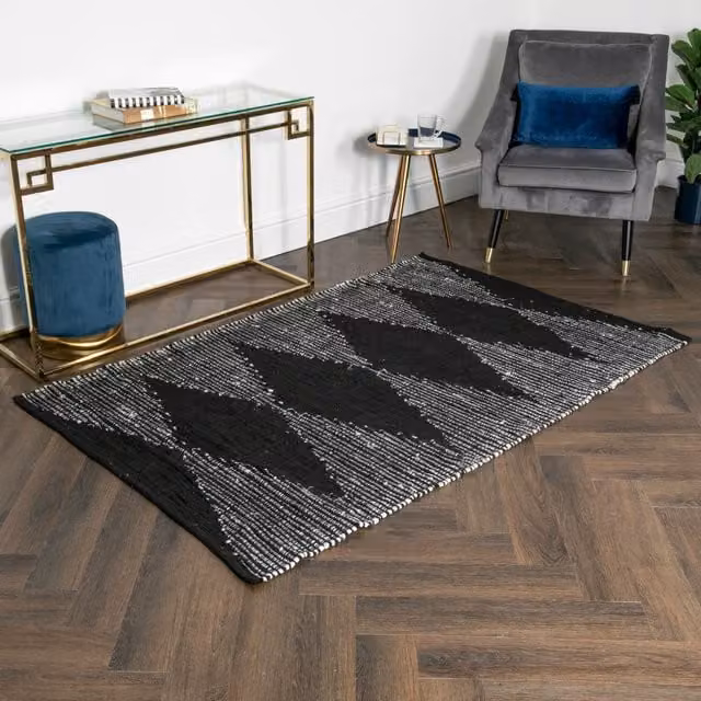 Native Home & Lifestyle Lea Diamond Woven Leather and Cotton Rug in Black, W: 200 cm, D: 300 cm