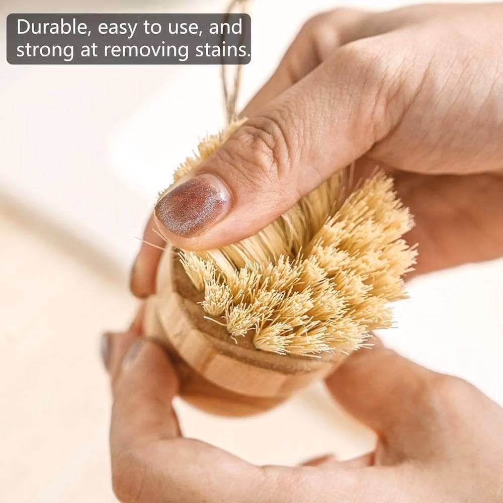 Havendro 2 Pack Bamboo Palm Scrub Dish Brush Set in Brown and Beige – 3