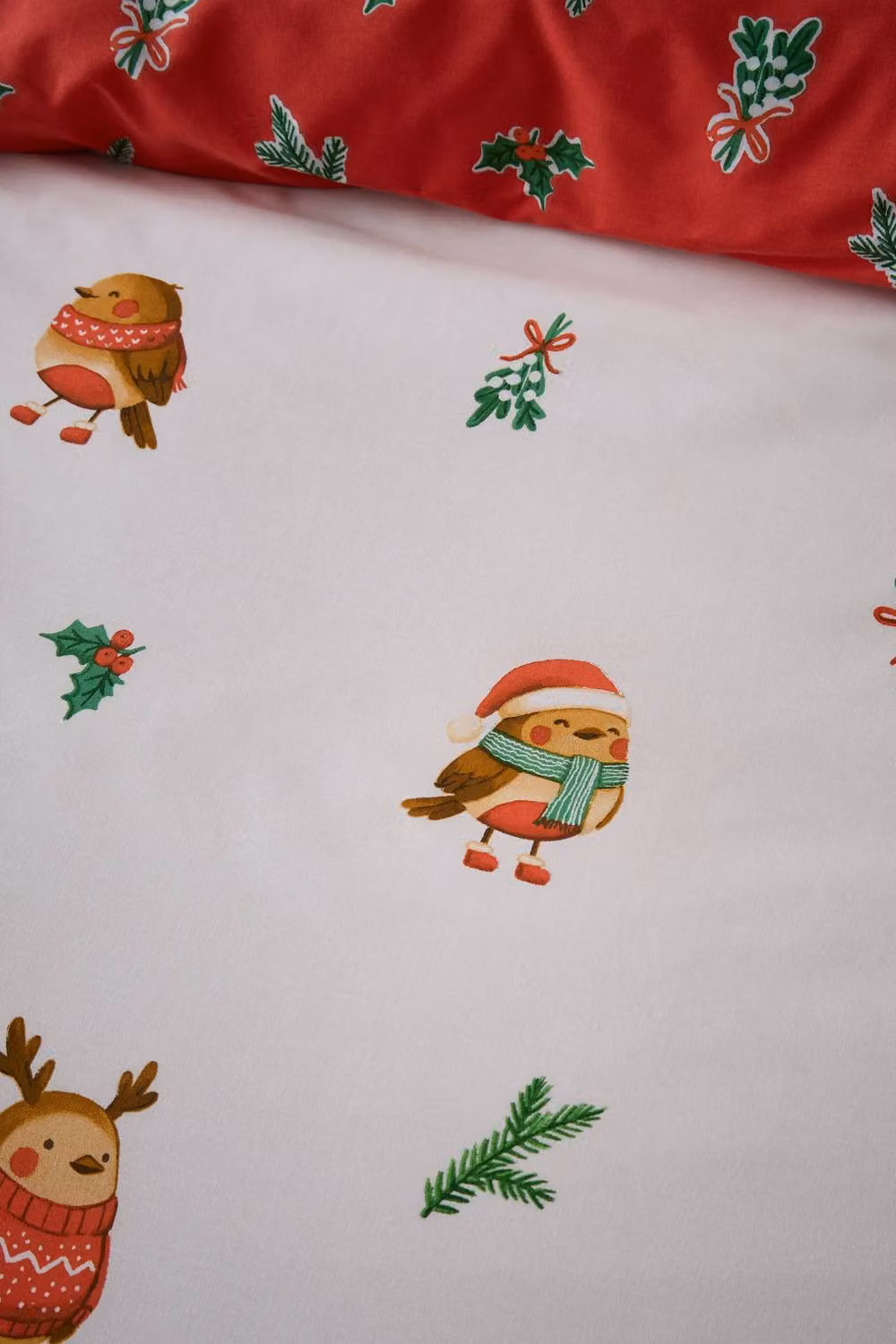 Catherine Lansfield Christmas Robins Reversible Duvet Cover and Pillowcase Set, Red, W/D/H: 135 x 200 cm and 50 x 75 cm – 2