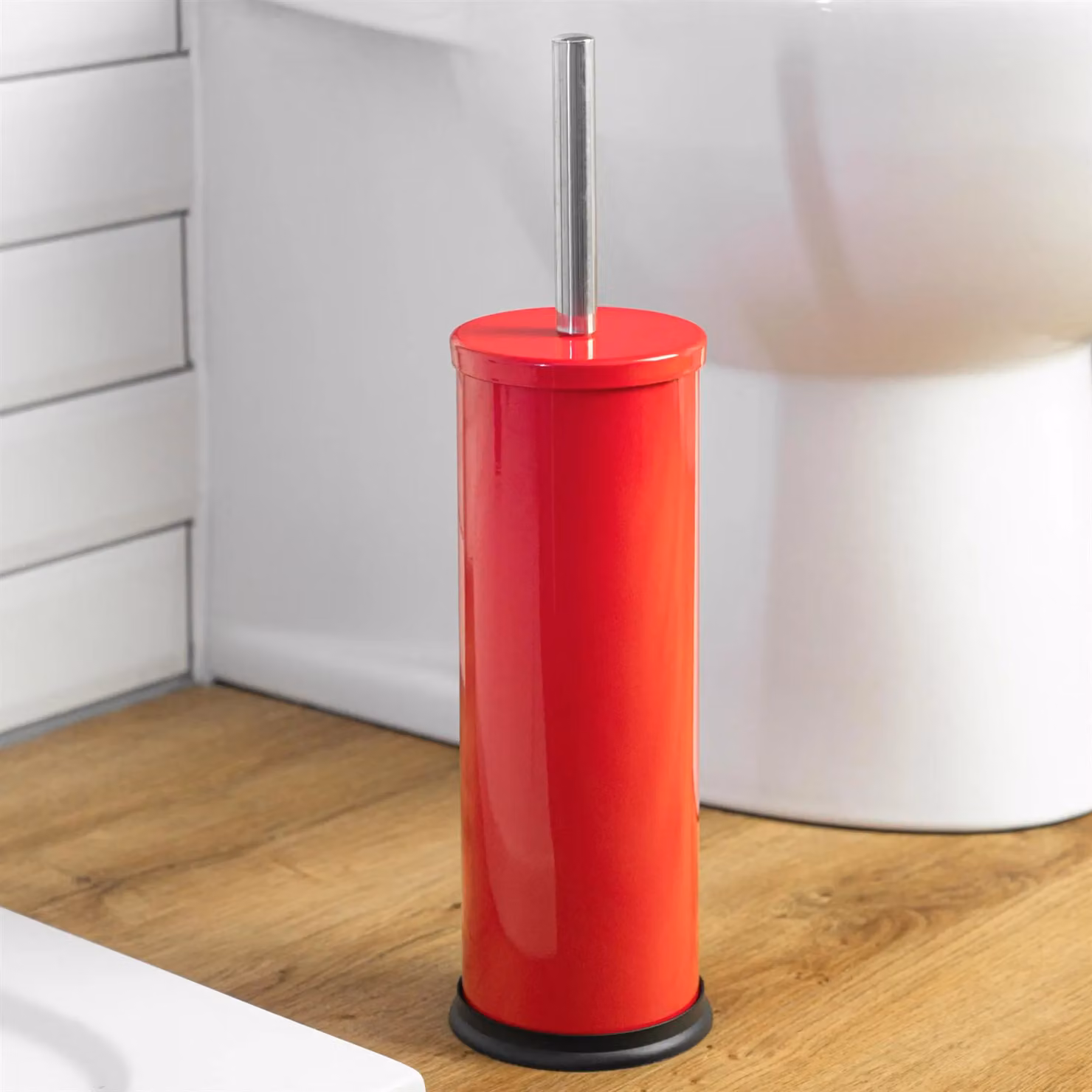 Harbour Housewares Set of 2 Red Non-Slip Round Toilet Brushes with Holders – 3