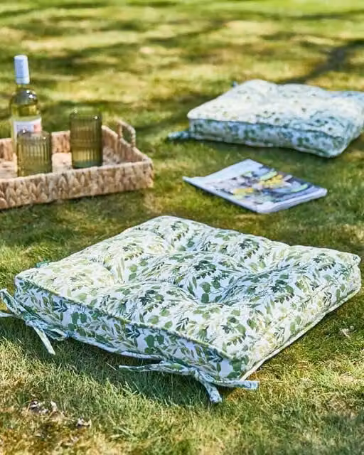 Dibor Set of 4 Green Square Quilted Outdoor Garden Chair Seat Pad Cushions, W: 45 cm x L: 45 cm