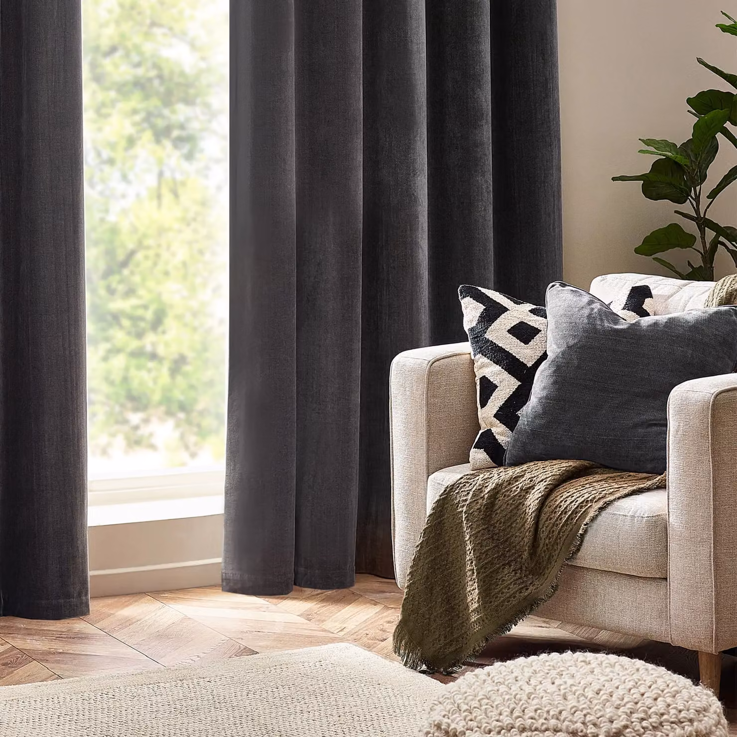 Yard Heavy Chenille Square Cushion in Grey, W/D/H: 50 x 50 x 50 cm – 4