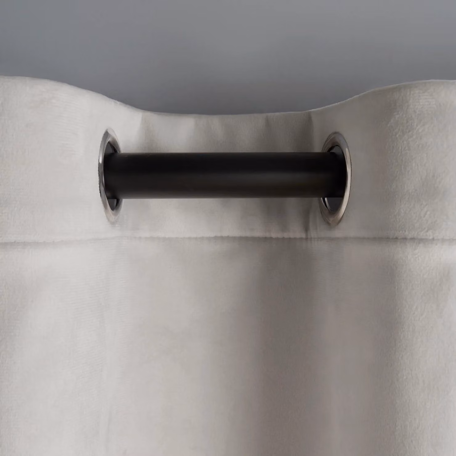 OHS Thermal Matte Velvet Eyelet Curtains, 2 Pairs, Light Grey, Width: 168 cm, Drop: 229 cm – 4