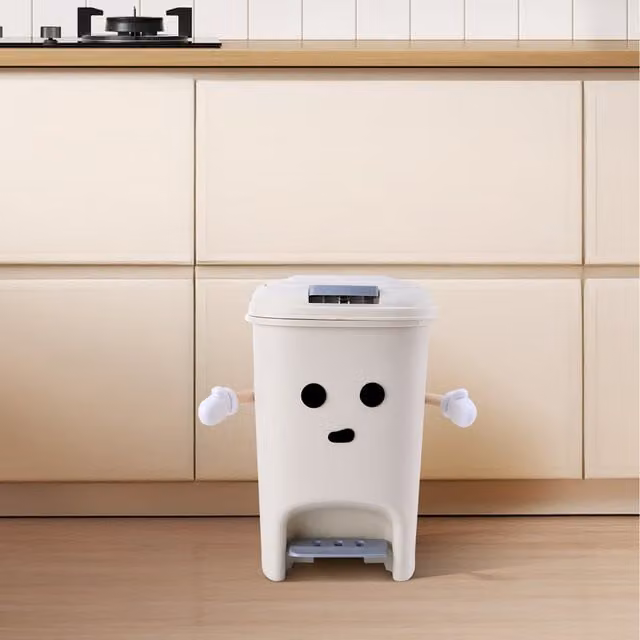 Livingandhome White Plastic Pedal Bin, 10l, Diameter: 31.5 cm