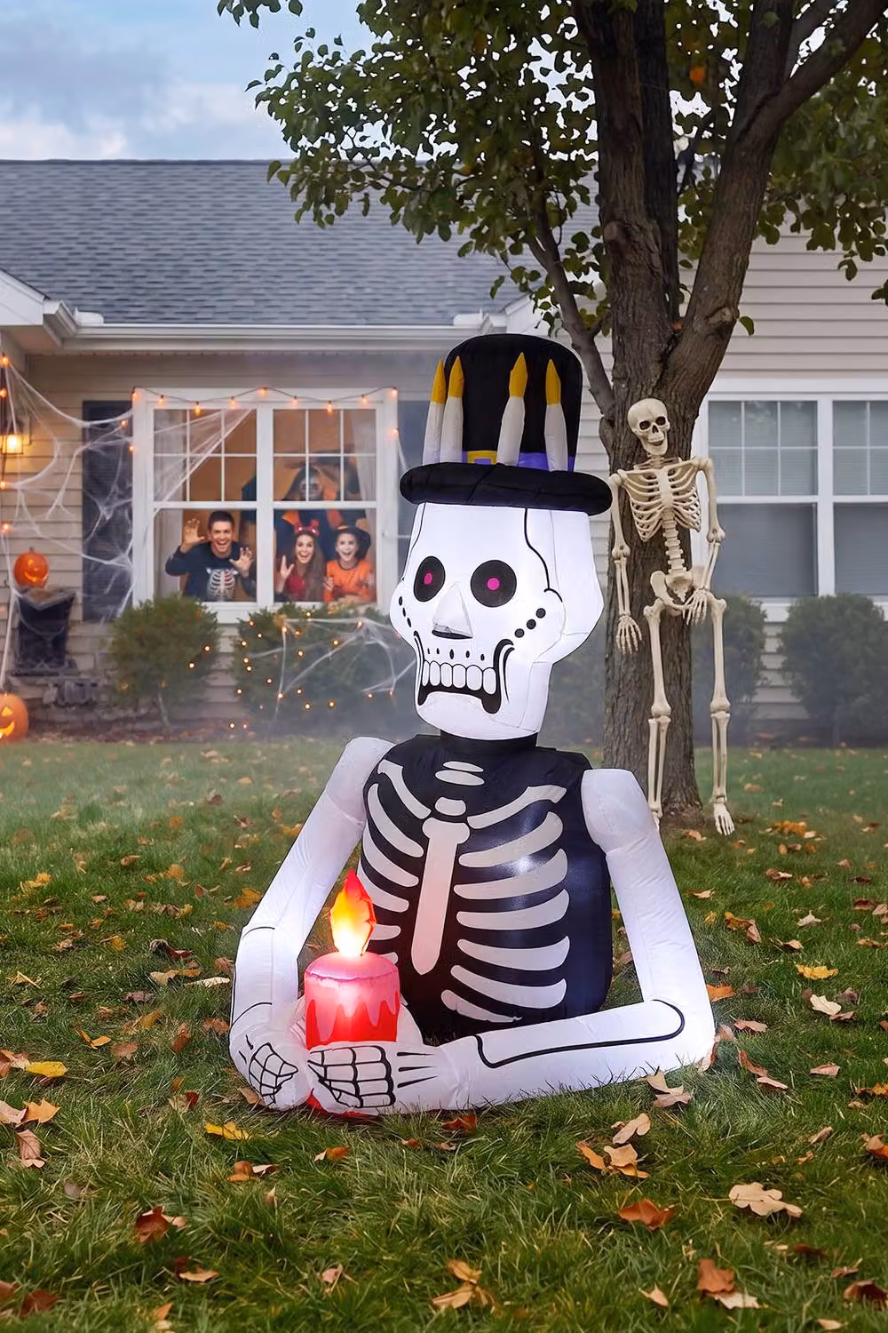 Living and Home Halloween Inflatable Gentleman Skeleton Decoration, Multicolour and White, Height: 188.98 cm – 2