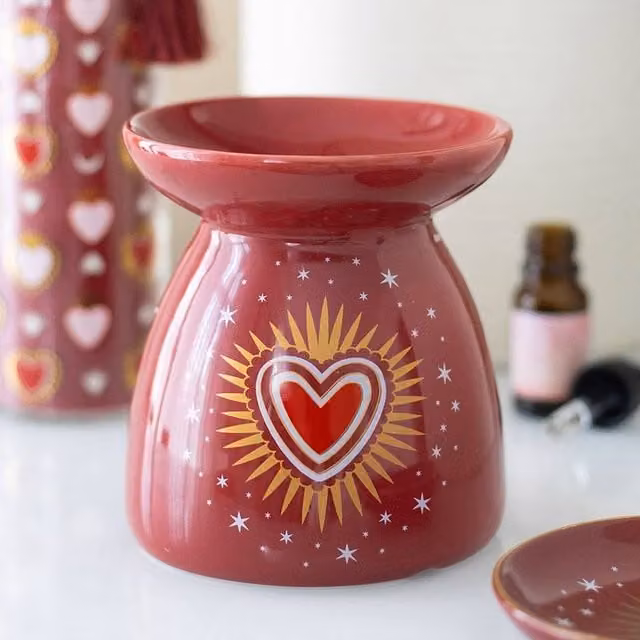 Uniqueful Sacred Heart Ceramic Tealight Oil Burner in Red – 1