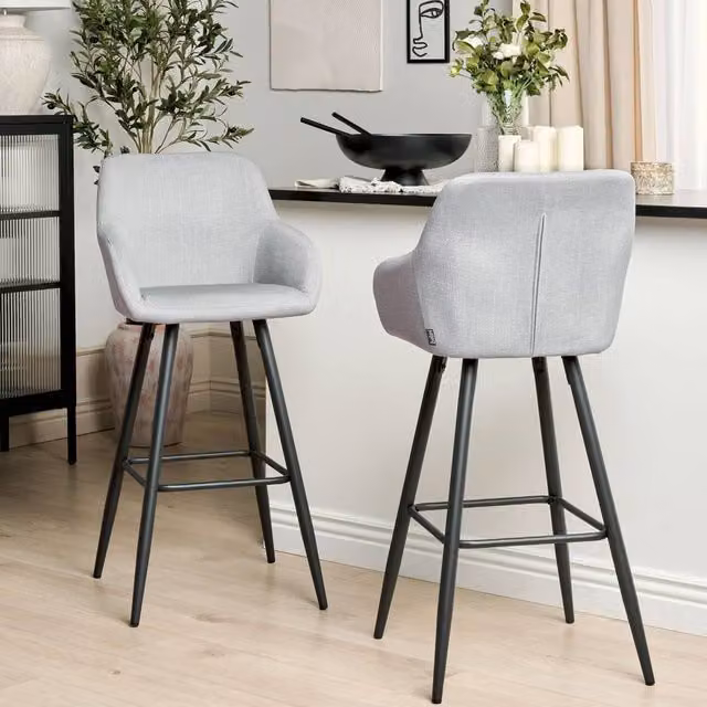 Wyld and Coco Set of 2 Modern Velvet Bar Stools with Armrests and Backrest in Grey – 1