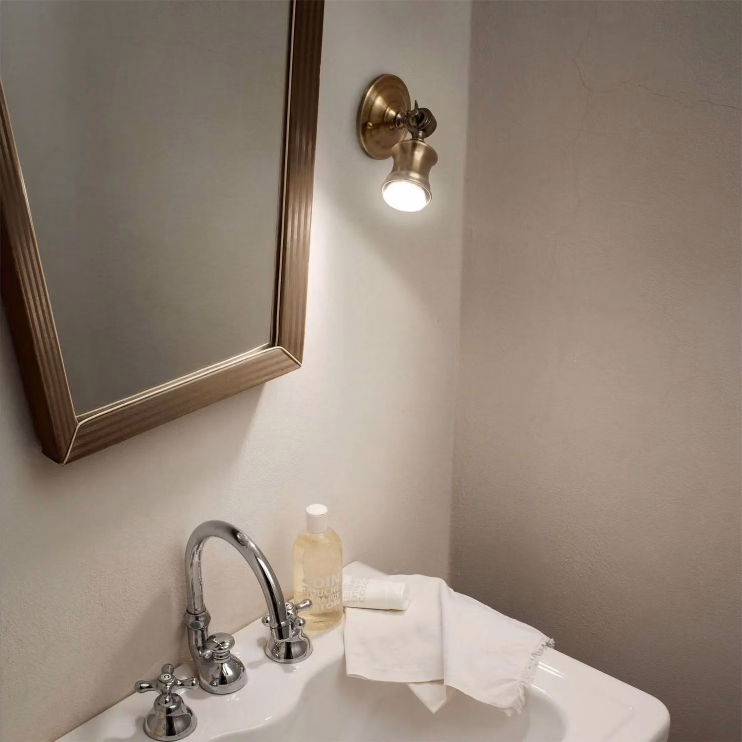 Netlighting Barber Adjustable GU10 Cylinder Wall Light in Silver – 4