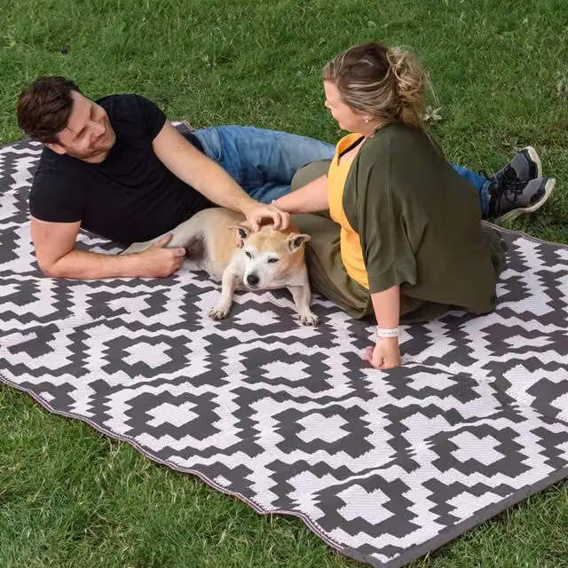 Valiant Geometric Grey Waterproof Outdoor and Indoor Garden Rug, W/D: 180 x 120 cm – 1