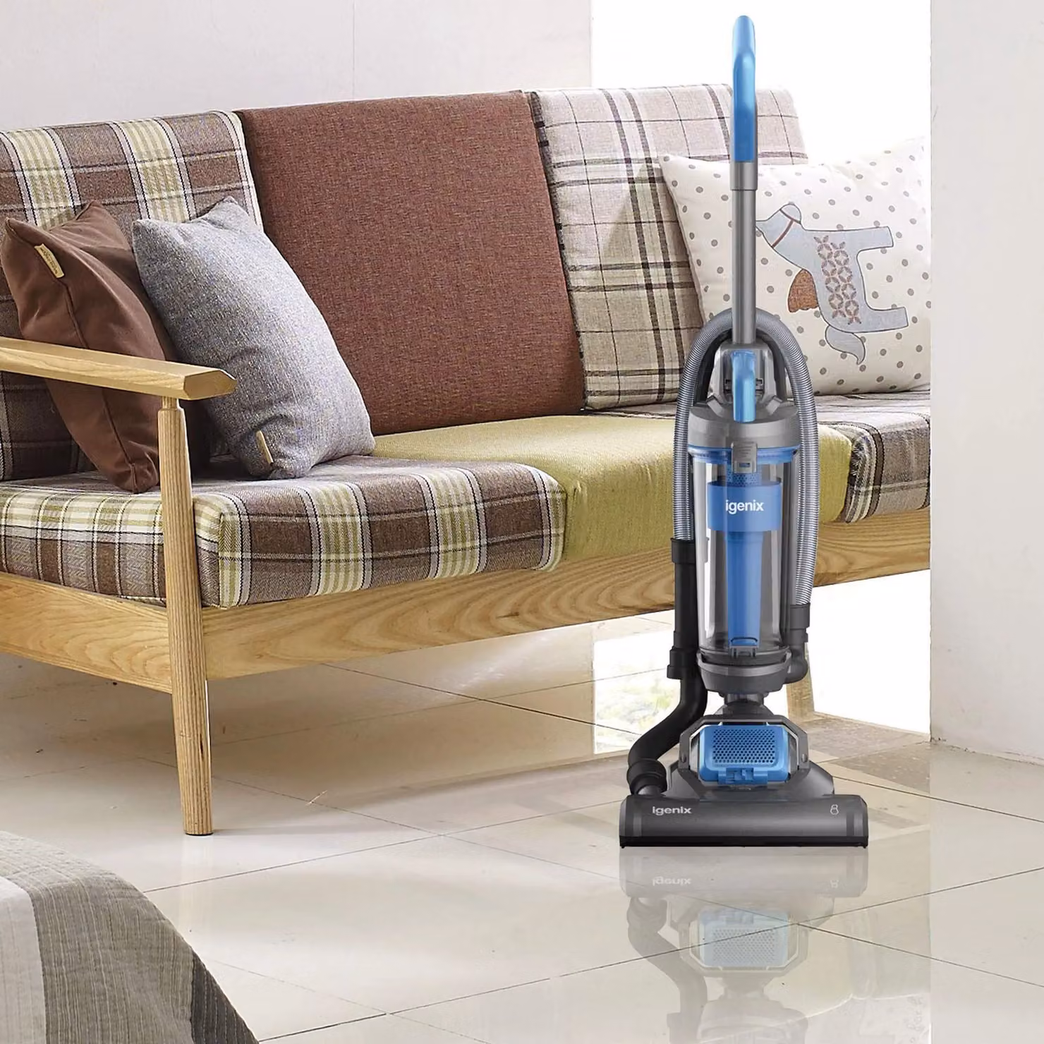 Igenix IG2430 Upright Bagless Vacuum Cleaner with Detachable Handle in Grey and Blue – 4