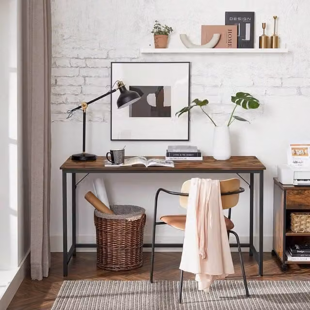 VASAGLE Industrial Style Computer Desk in Bronze and Brown, W: 135.0 cm, D: 60.0 cm, H: 50.0 cm