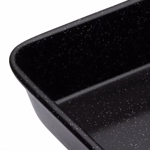 MasterClass Vitreous Enamel Rectangular Roasting Tin, Black, W: 34 cm, D: 26 cm, H: 7 cm – 8
