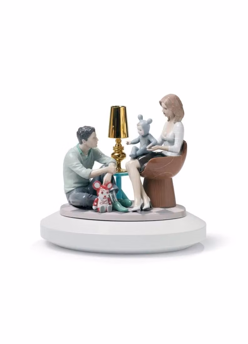 Lladró The Family Portrait Multicolour Porcelain Sculpture by Jaime Hayon