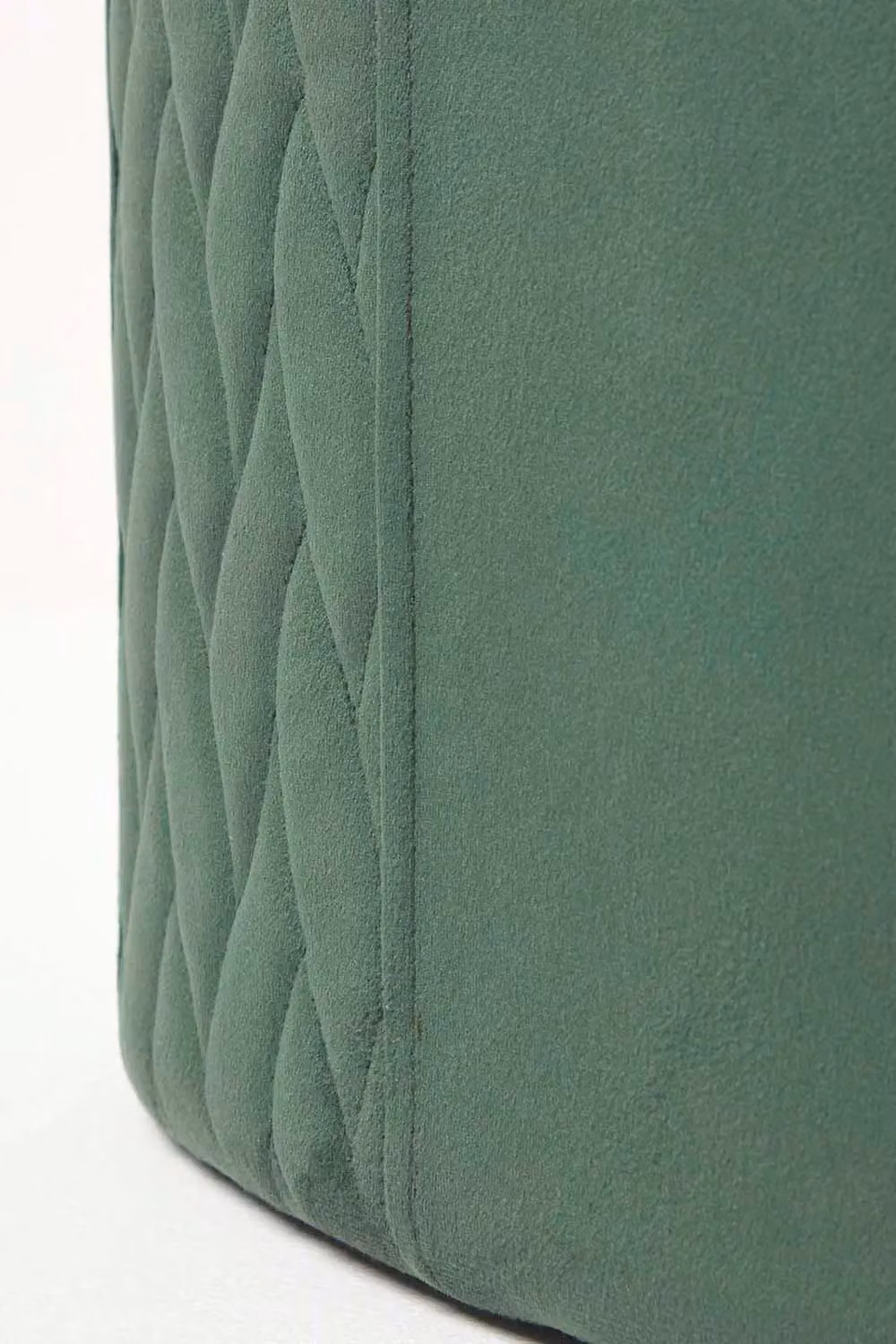 Homescapes Arundel Heart-Shaped Velvet Footstool with Storage in Emerald Green – 3