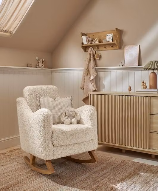 Mamas & Papas Bowdon Nursing Chair in White Snow Teddy Bouclé and Knit Fabric
