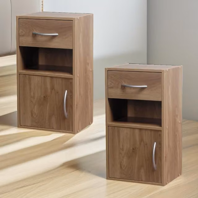 Pirlo Plush 2-Piece Oak Wooden Bedside Nightstands in Brown