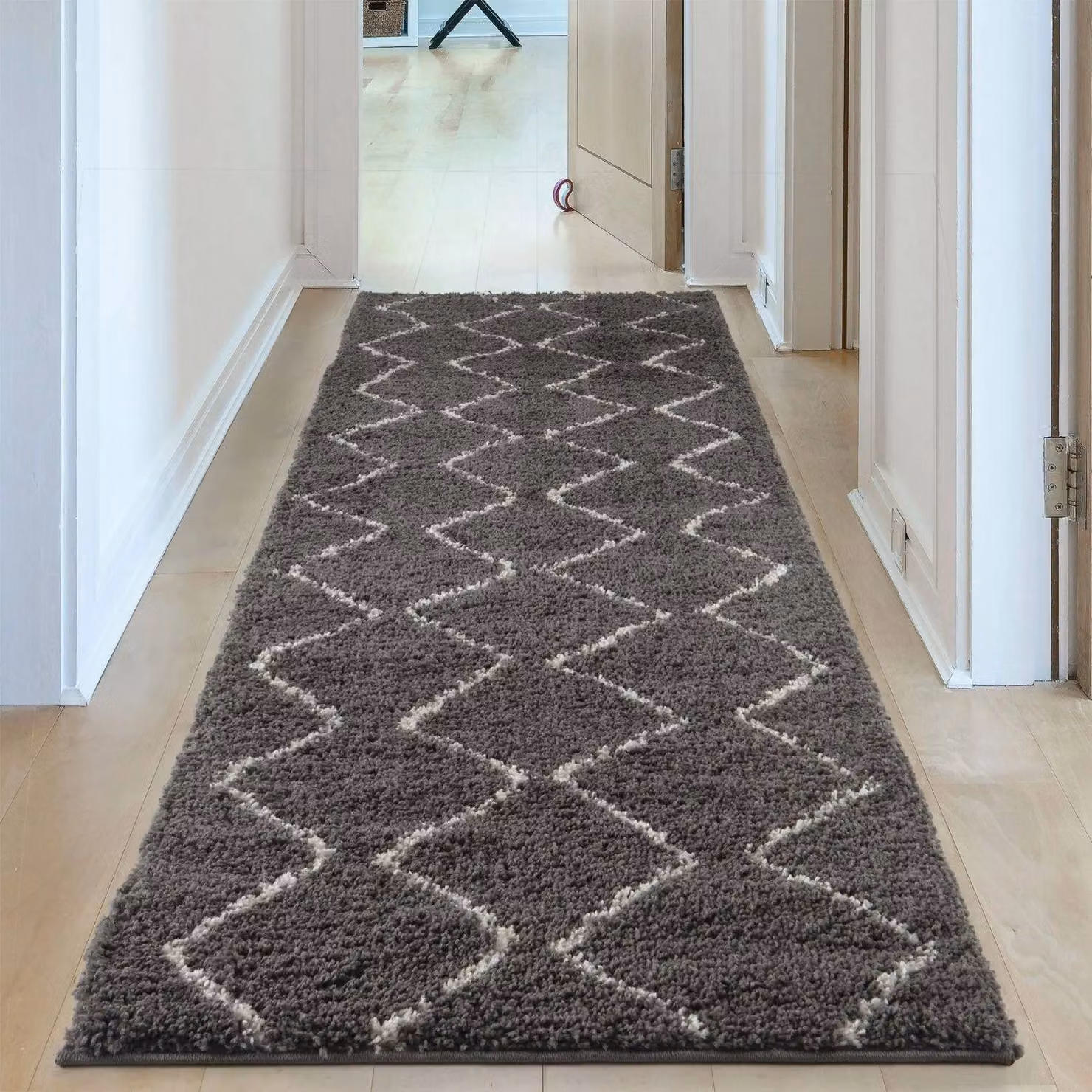 THE RUGS Moroccan Soft High Pile Shaggy Zigzag Rug, Dark Grey, W: 120 cm, L: 170 cm – 6