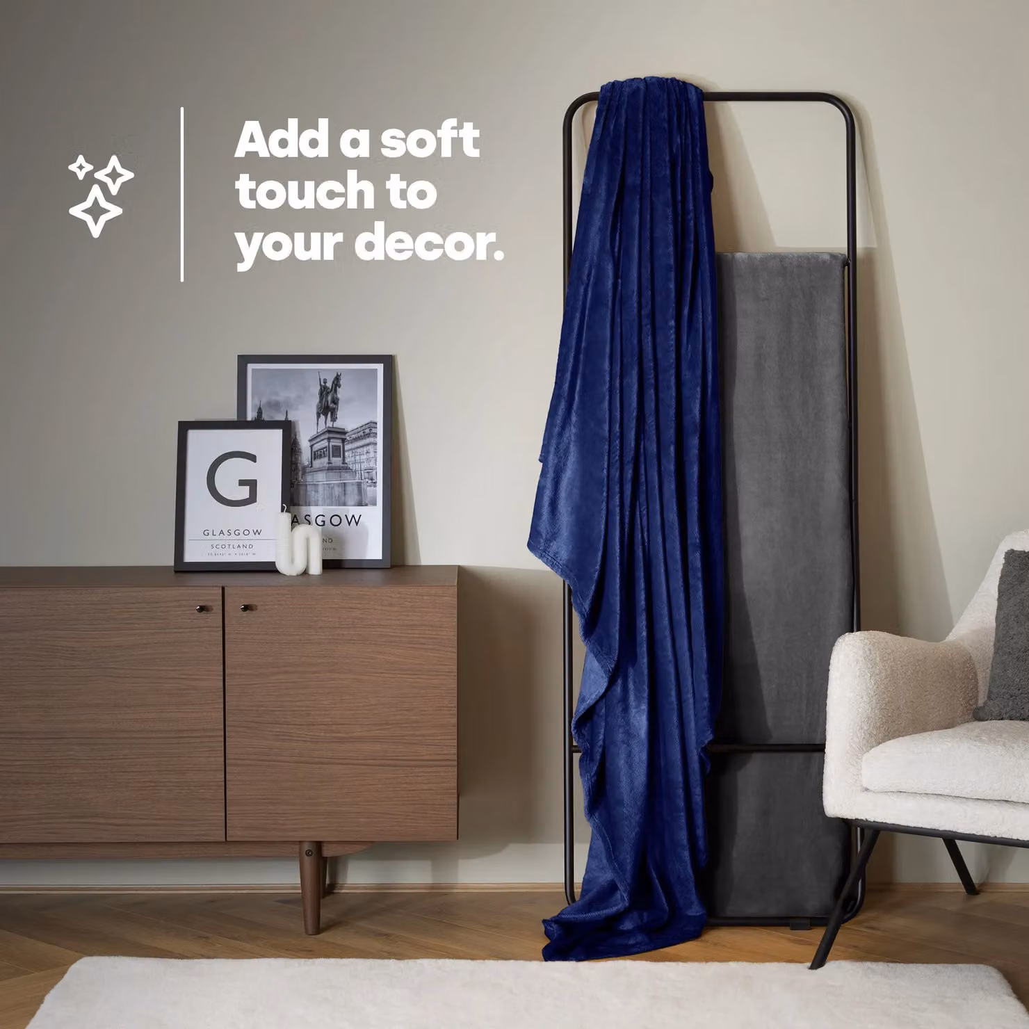 LIVIVO Ultra Soft Flannel Fleece Throw Blanket in Blue, W/D/H: 130 x 150 cm – 3