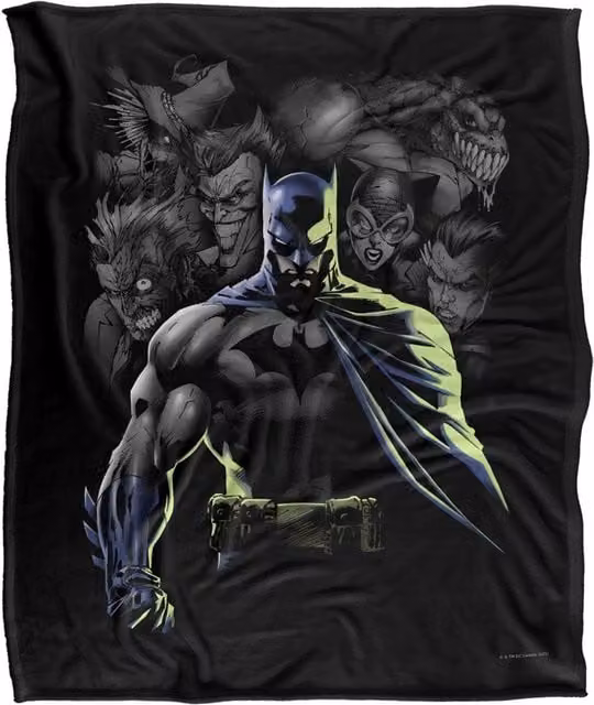 DC Comics Batman Unleashed Blanket in White and Multicolour, W: 152 cm, D: 127 cm