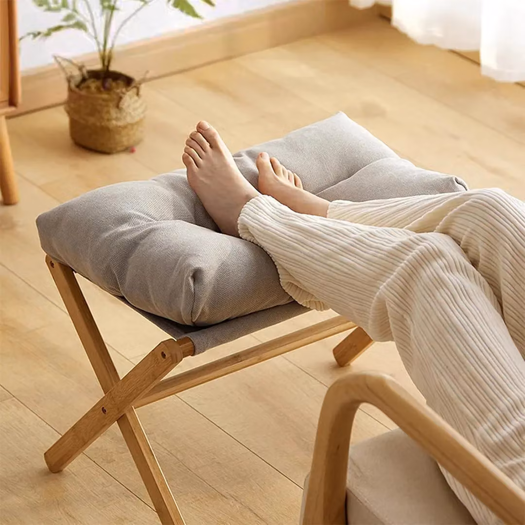 SPETLEK Under-Desk Footstool in Grey with Bamboo Wood Frame – 2