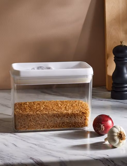 M&S Airtight and Leakproof Rectangular Plastic Food Storage Container, White, 1.8 l