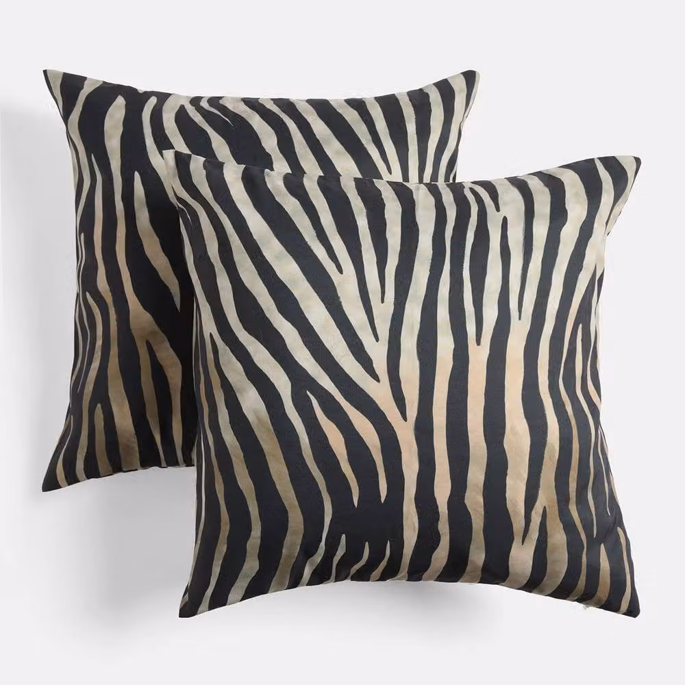OHS Set of 2 Zebra Print Outdoor Cushion Covers, Black and White, W/D/H: 45 x 45 x 45 cm – 3
