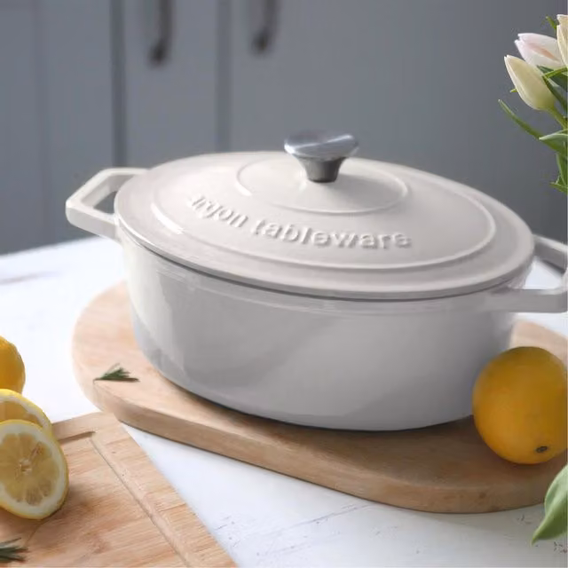 Argon Tableware Pack of 2 Oval Cast Iron Casserole Dishes, 4.68L, Pebble Gloss in White and Grey