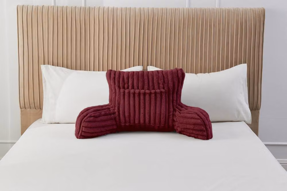 Gaveno Cavailia Ribbed Fleece Wedge Cushion in Burgundy Red – 2