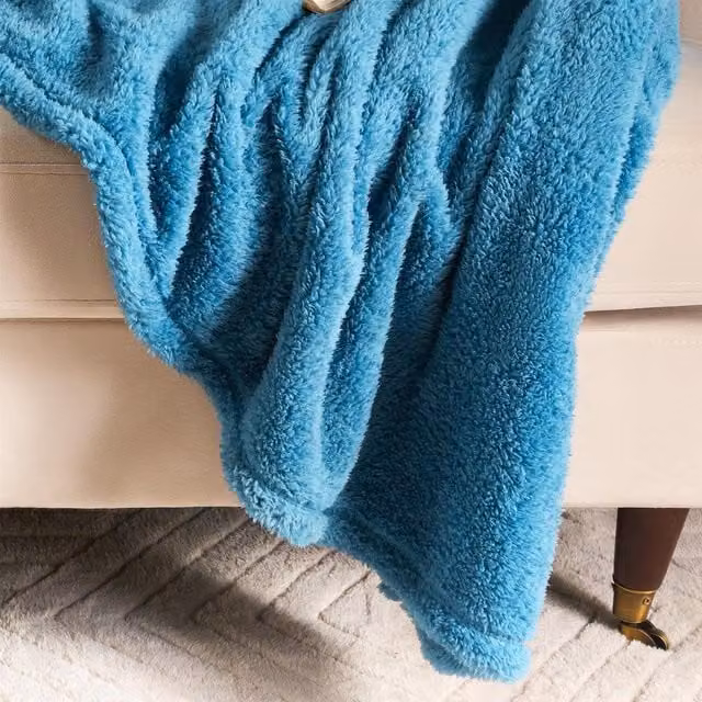 OHS Teddy Fleece Throw in Blue, W/D/H: 125 x 150 cm