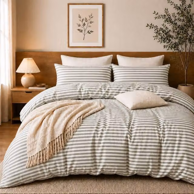 Lazzaro Home Grey Striped Reversible Double Brushed Microfibre Duvet Cover and Pillowcase Set, W: 200 cm x H: 200 cm – 1