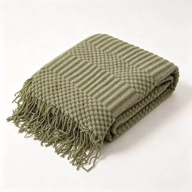 Pawnora Large Solid Knitted Throw Blanket in Green, W: 130 cm, D: 150 cm