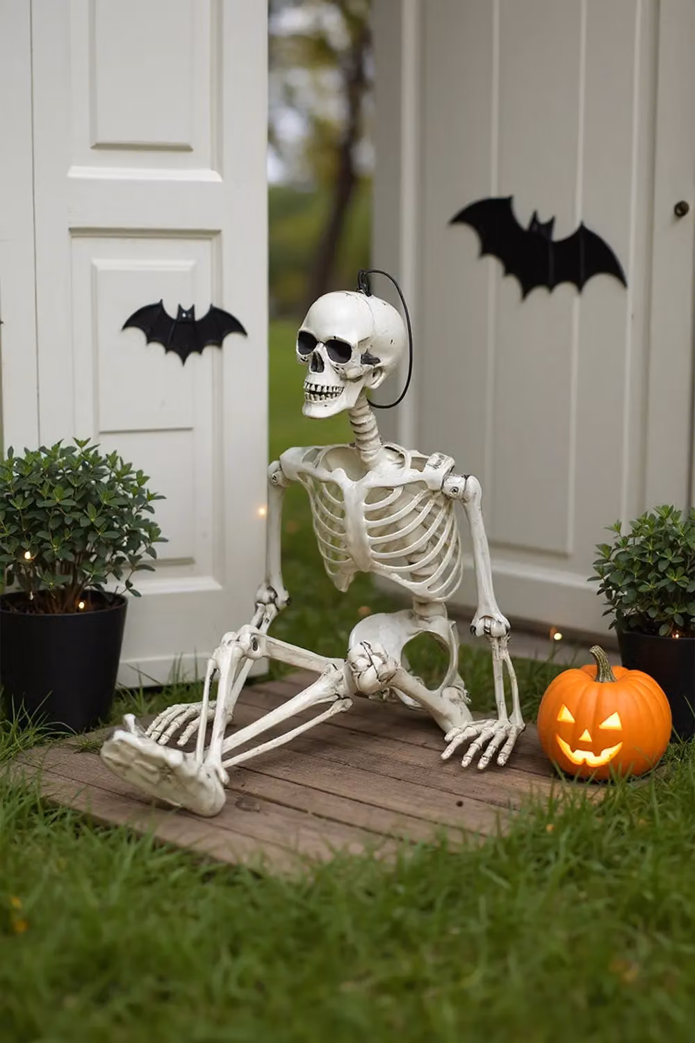 Living and Home White Posable Plastic Halloween Skeleton Decoration, Height: 90 cm – 2