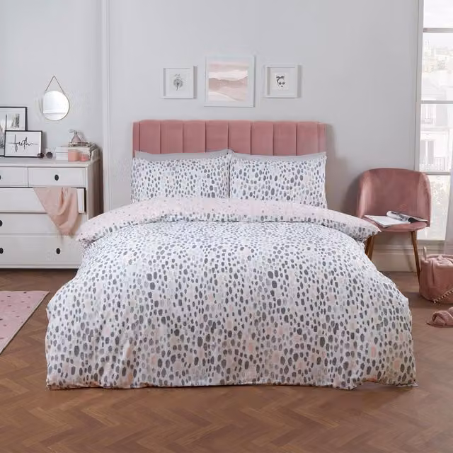 Dreamscene Dalmatian Print Reversible Duvet Cover and Pillowcase Set, Pink, W: 180 cm, H: 200 cm