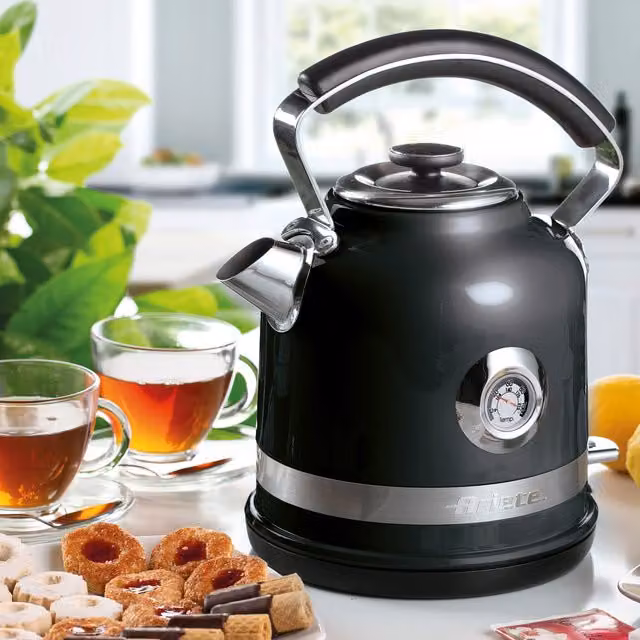 Ariete Cordless Electric Kettle in Black with 1.7 l Capacity and Limescale Filter – 1