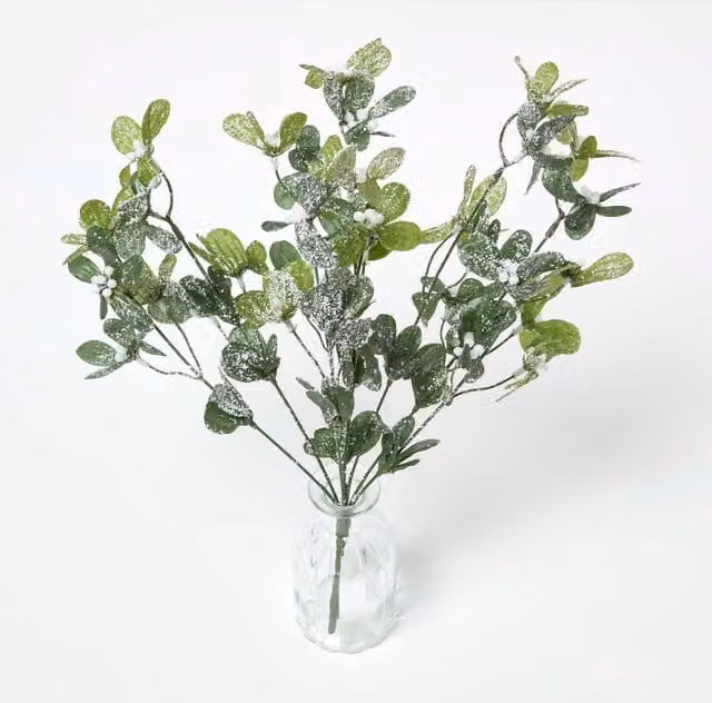 Homescapes Artificial Green Mistletoe Stem for Christmas Decor, Green, Length: 90 cm
