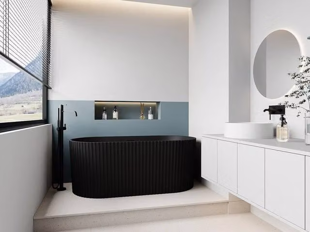 Vente-unique Ribbed Acrylic Oval Freestanding Bathtub in Matte Black, W/D/H: 150 x 75 x 58 cm – 1