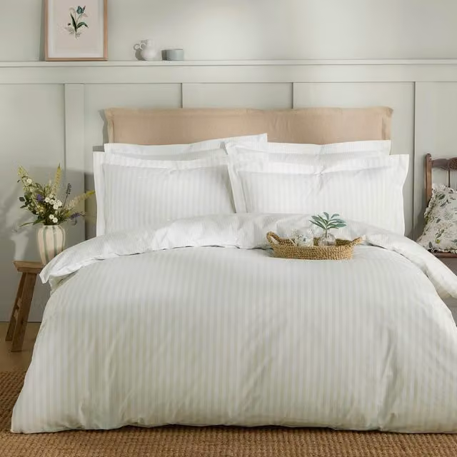 Sophie Allport Uppingham Stripe Cotton Percale Duvet Cover Set in Green