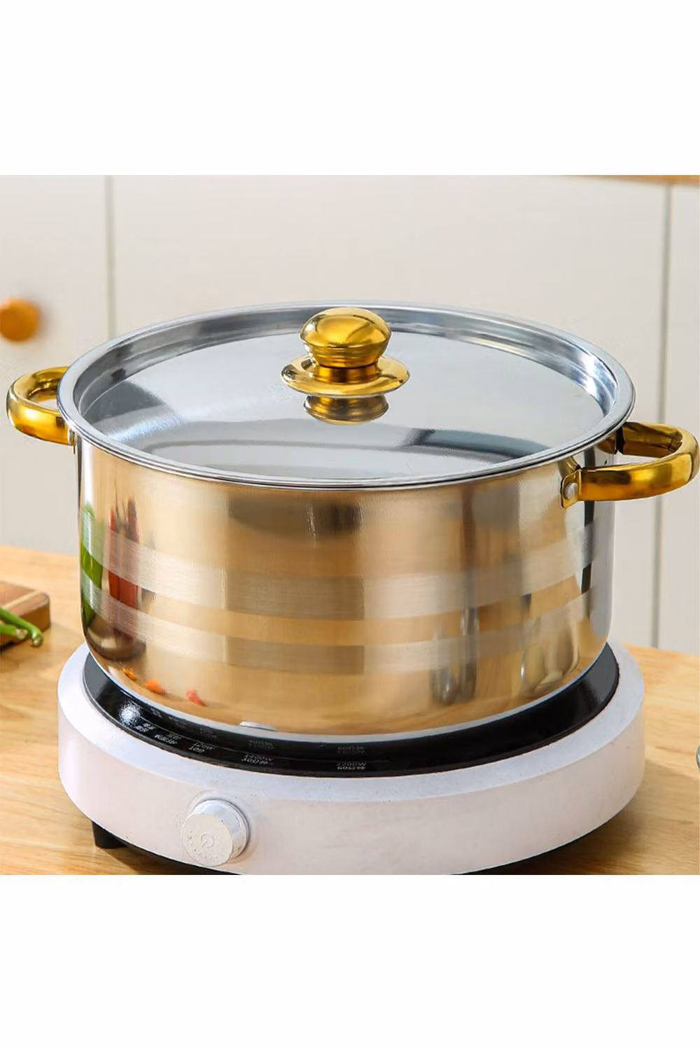 Living and Home 5-Piece Stainless Steel Cookware Set with Metal Lids in Silver – 2