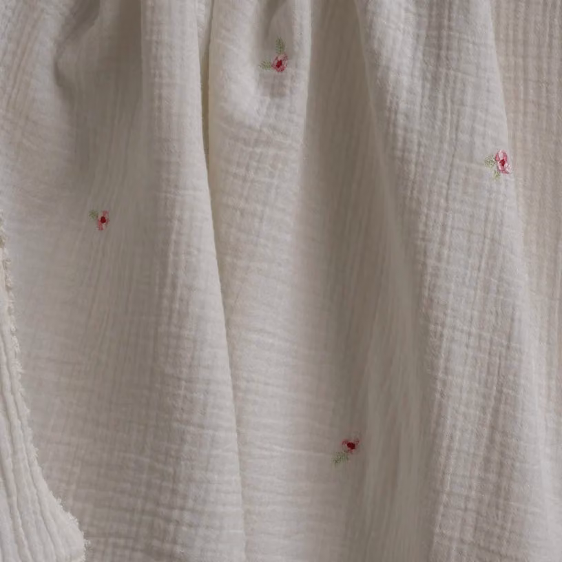 Avery Row Anemone Embroidered Organic Cotton Muslin Blanket in White – 3