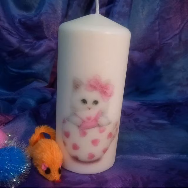 Viki Pillar Candle with Adorable Kittens in White