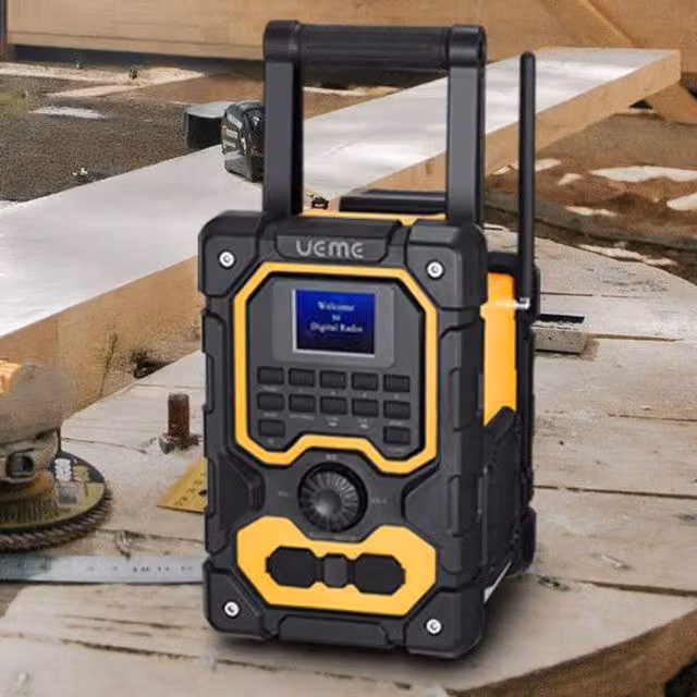 UEME 16W Jobsite Bluetooth DAB+ FM Radio with USB-A and 3.5mm Jack, Yellow