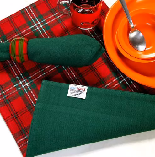 Homescapes Christmas Rectangular Cotton Tablecloth in Red, White and Green Edward Tartan Check, W: 140 cm, D: 230 cm – 3