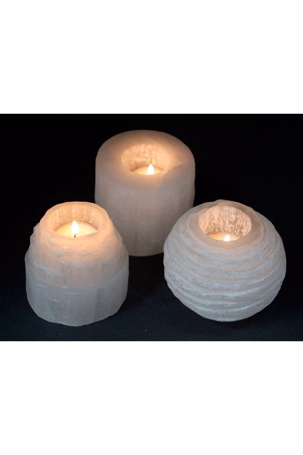 KDMD White Translucent Selenite Stone Tealight Candle Holder, Round Tabletop Decor, Diameter: 8 cm – 3