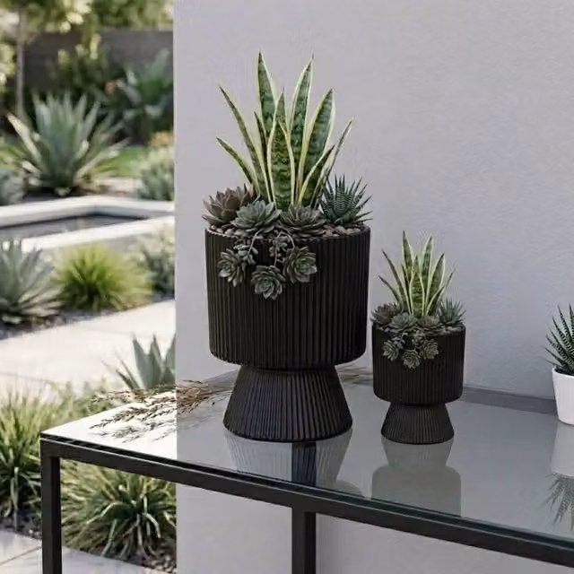 Garden Greatness Duo Hortus Oslo Urban Ribbed Planter Pot in Black and Multicolour
