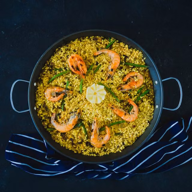 KitchenCraft Non-Stick Carbon Steel Paella Serving Pan, Grey, Diameter: 46 cm – 1