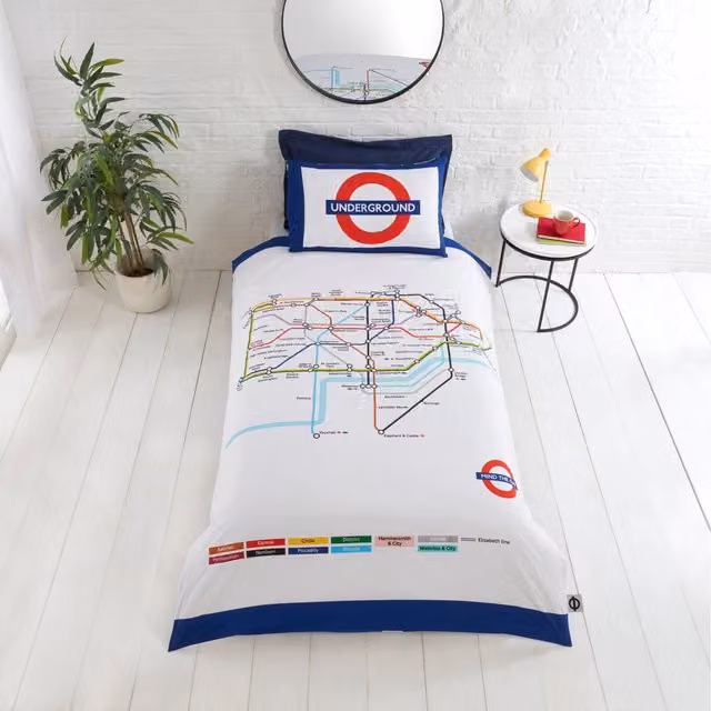 Rapport Home London Underground Reversible Single Duvet Cover and Pillowcase Set in Multicolour and White