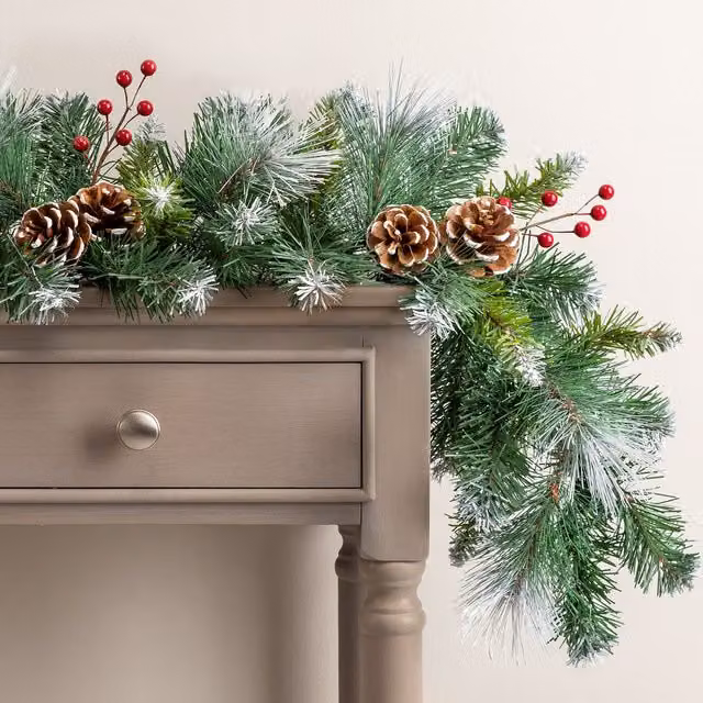 Christow Christmas Garland Hanging Decoration with Frosted Cones and Berries in Green and Red, Length: 180 cm
