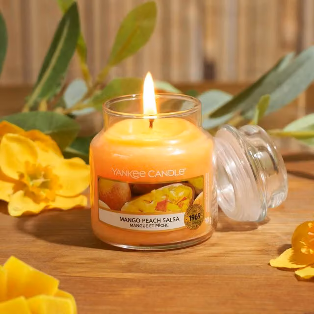 Yankee Scented Candle Mango Peach Salsa in Yellow and Orange