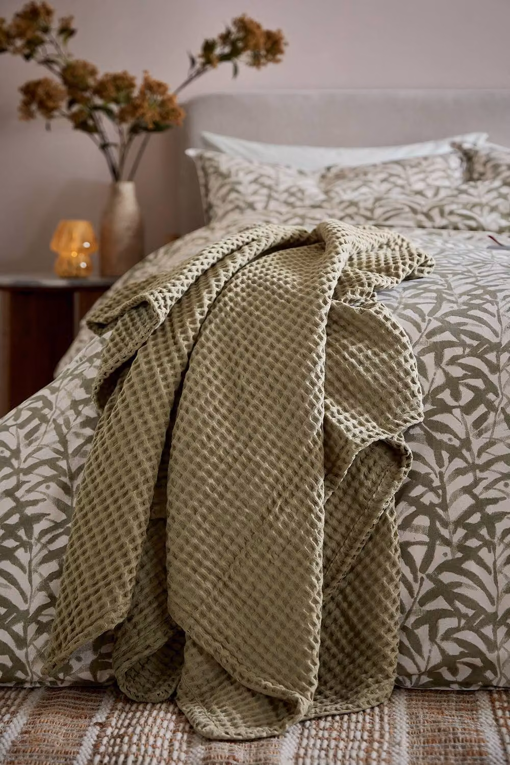 Murmur Tess Waffle Cotton Throw in Green, W x H: 150 x 200 cm – 2