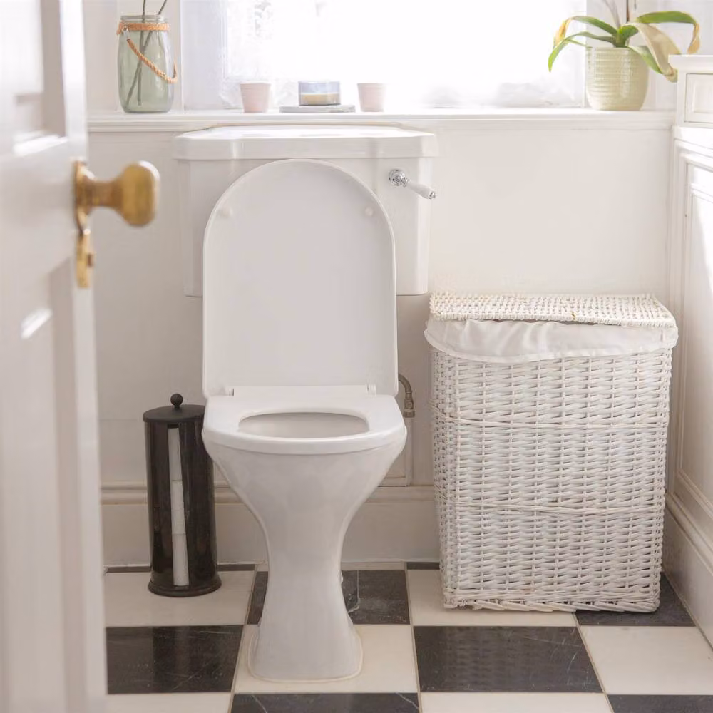 Harbour Housewares Square Soft Close Toilet Seat in White – 2